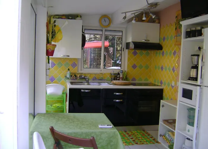 A Дом отдыха *